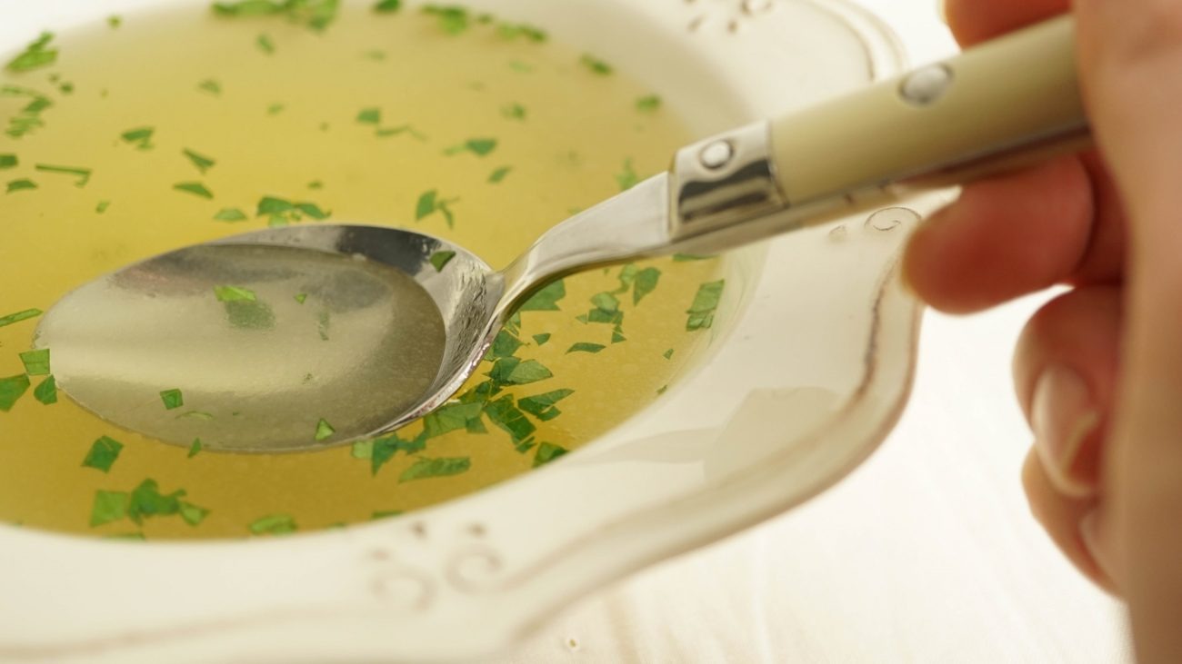 Куриный мясо-костный бульон