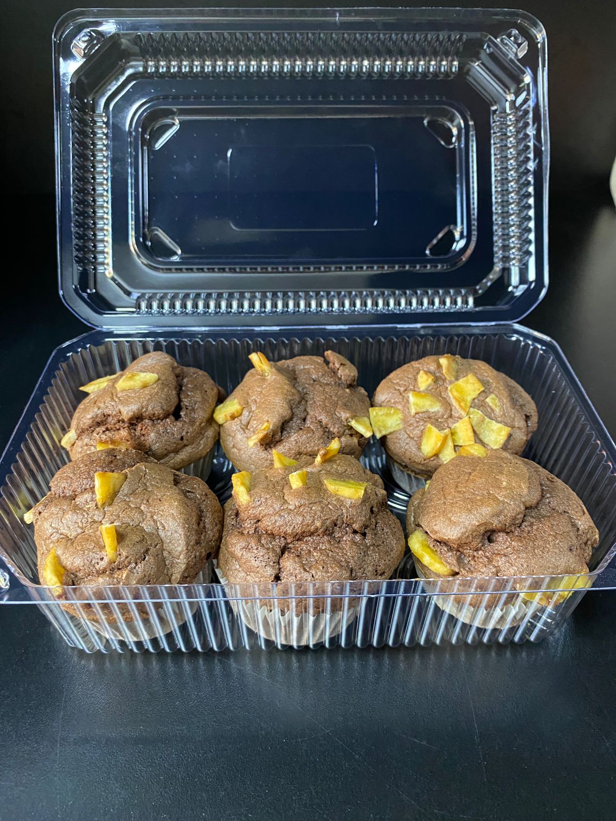 Маффины шоколадно банановые (6 шт)